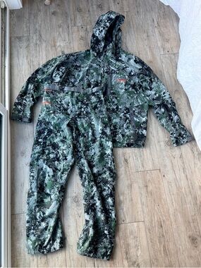 Sitka Gear Downpour Optifade Elevated ll GORETEX Waterproof Outdoor Hunting Set